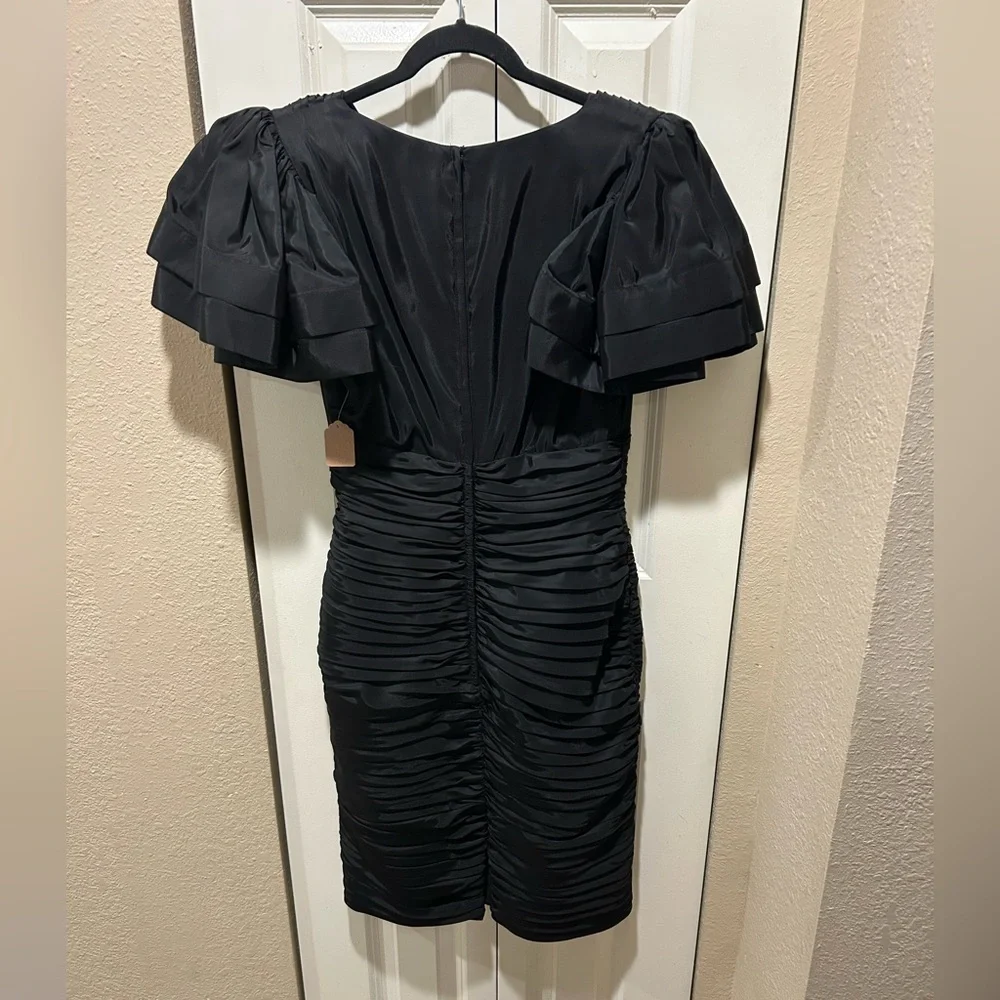 Tadashi Shoji Black Ruched Ruffle Sleeve V Neck Dress Wedding Guest , size 10 - Picture 3 of 5